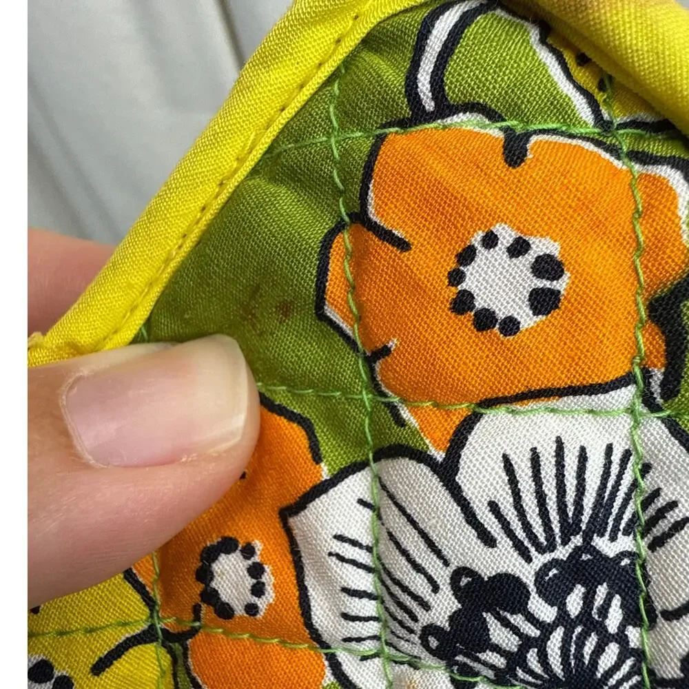 Design Thai Retro 60's Quilted Make-up Cosmetic Travel Bag Vibrant Colors Floral